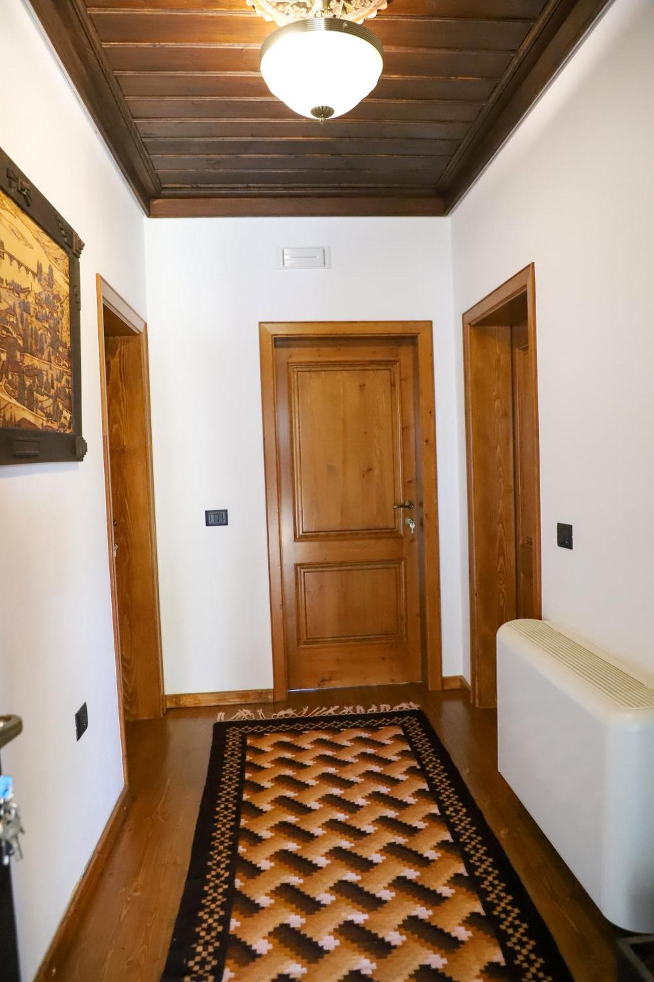 Villa Oda Tomori Berat Luaran gambar