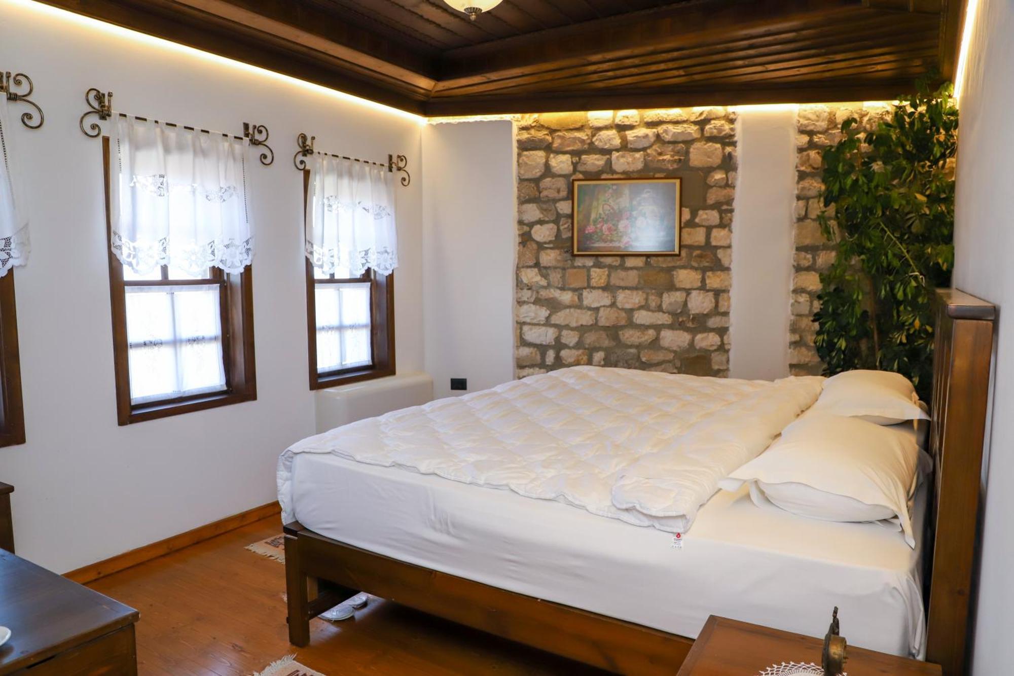 Villa Oda Tomori Berat Luaran gambar